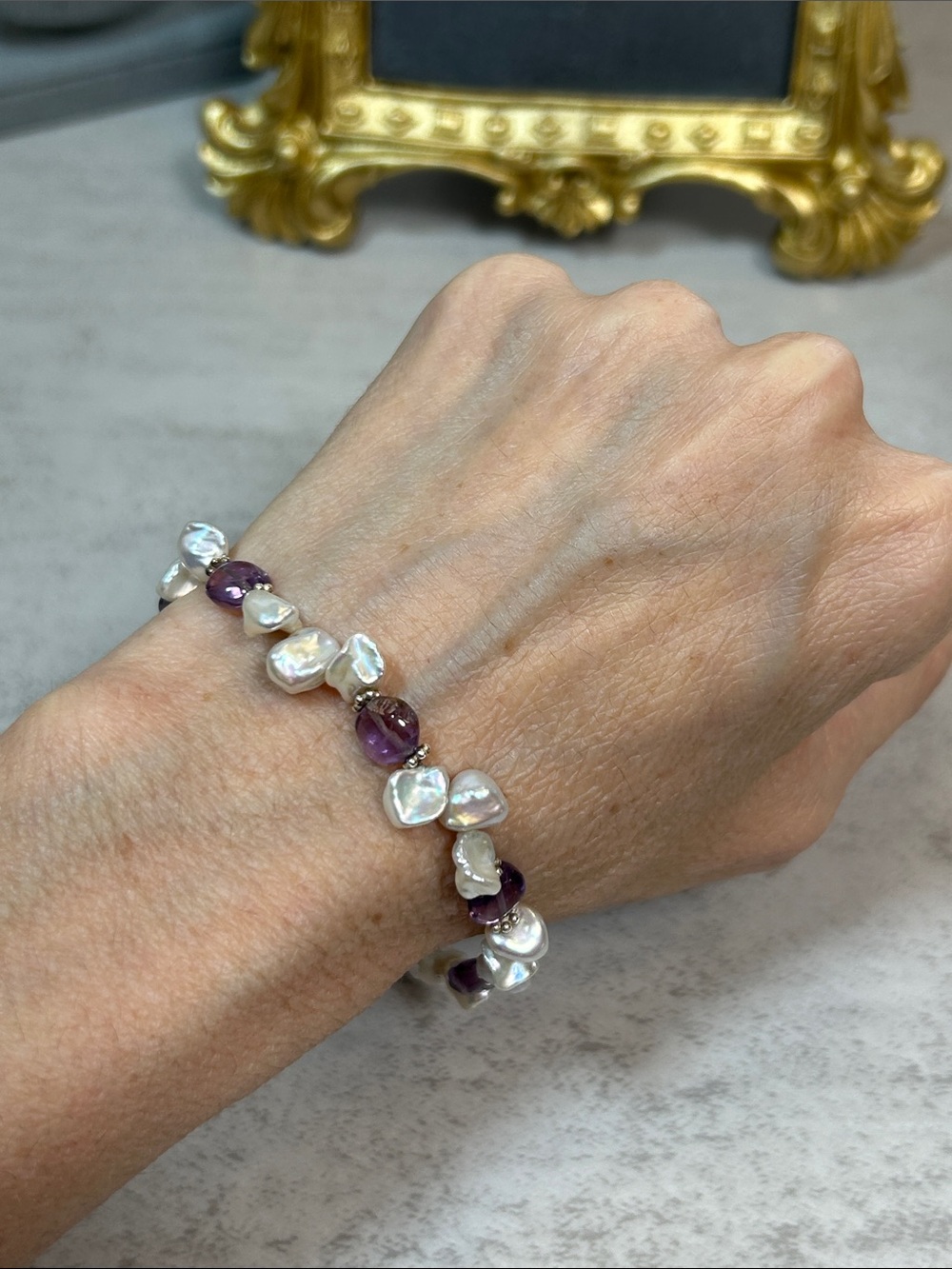 Beautiful Freshwater Pearl and Amethyst 925 Sterling Bracelet - White & Purple - Picture 6 of 7